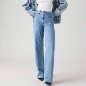 Levi's Ribcage Light Blue Women's Jeans